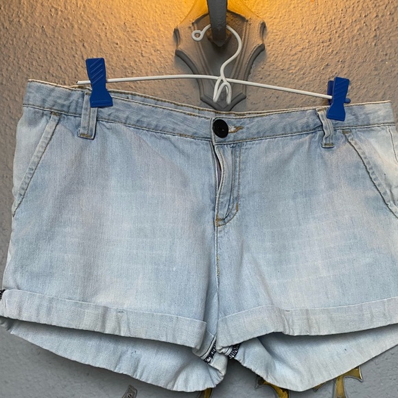 Mango Pants - MNG Blue Jean Light Rinse Cuffed Denim Shorts USA8